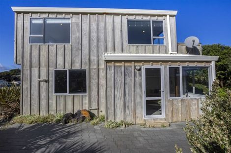 Photo of property in 12 Scott Avenue, Otaki Beach, Otaki, 5512