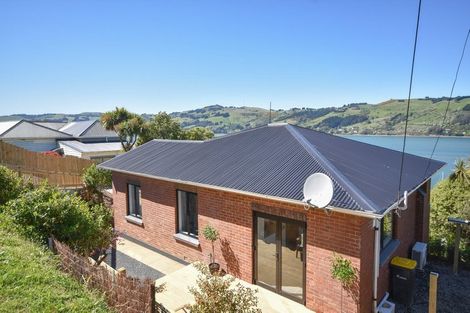 Photo of property in 20 Ocean View Road, Ravensbourne, Dunedin, 9022