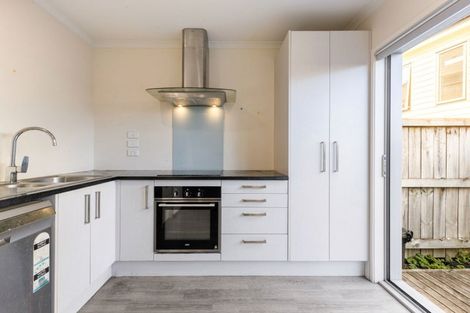 Photo of property in 4/215 Massey Street, Frankton, Hamilton, 3204