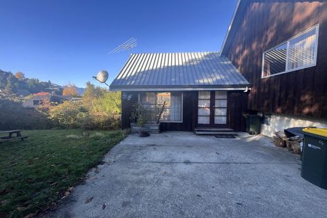 Photo of property in 14 Arawata Terrace, Fernhill, Queenstown, 9300