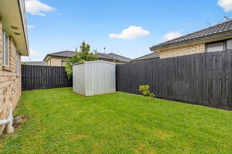 Photo of property in 31 Magnolia Drive, Waiuku, 2123