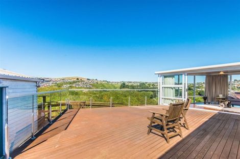 Photo of property in 17 Maracas Crescent, Grenada Village, Wellington, 6037