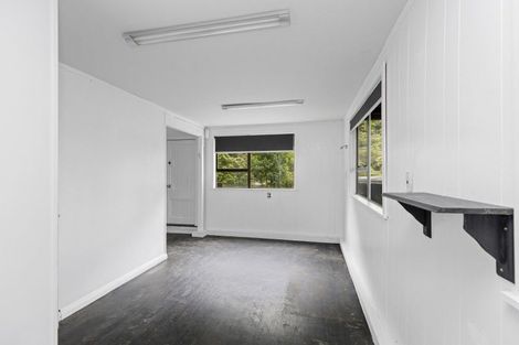 Photo of property in 145a Pinehaven Road, Pinehaven, Upper Hutt, 5019