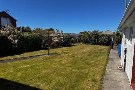 Photo of property in 70 Daniels Road, Redwood, Christchurch, 8051