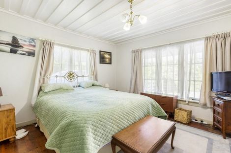 Photo of property in 98 Hanham Road, Kumeu, 0891