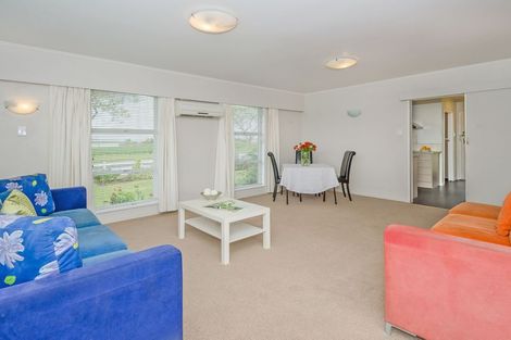Photo of property in 1/193 Queen Street, Pukekohe, 2120