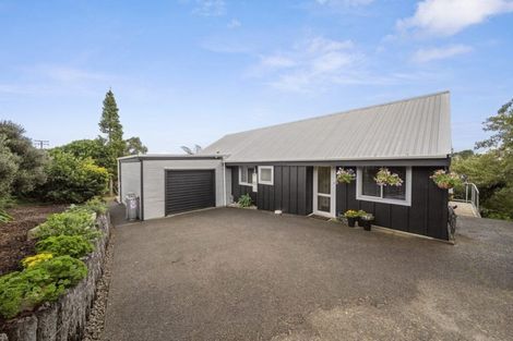 Photo of property in 127 Wairau Road, Oakura, 4314