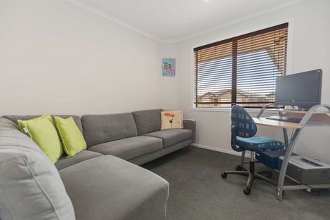 Photo of property in 18 Mickelson Avenue, Rototuna, Hamilton, 3210