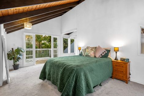 Photo of property in 8 Eucalyptus Place, Beach Haven, Auckland, 0626