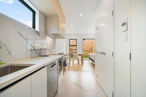 Photo of property in 3/25 Abbotleigh Avenue, Te Atatu Peninsula, Auckland, 0610