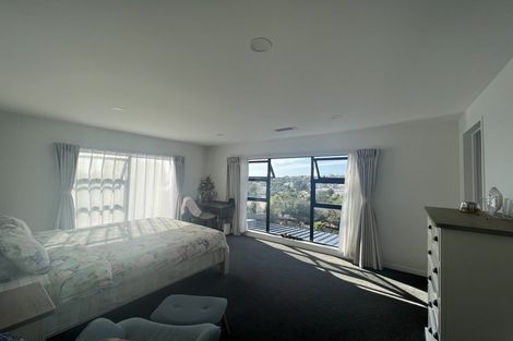 Photo of property in 26 Kiteroa Terrace, Rothesay Bay, Auckland, 0630