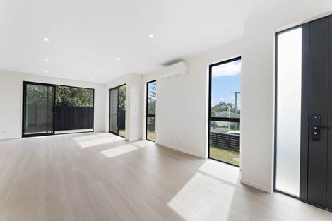 Photo of property in 78a Seaview Road, Glenfield, Auckland, 0629
