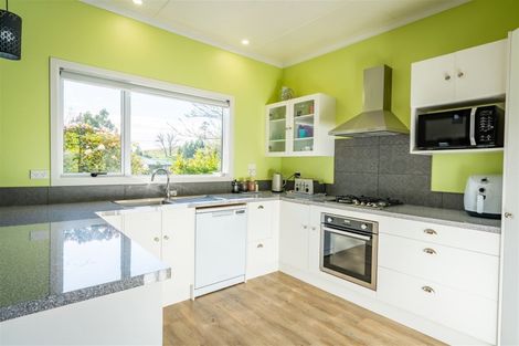 Photo of property in 28 Solway Street, Holmes Hill, Oamaru, 9401