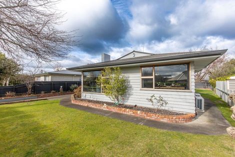 Photo of property in 8 Holdsworth Avenue, Milson, Palmerston North, 4414