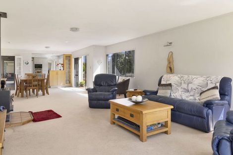Photo of property in 225 Waitohu Valley Road, Otaki, 5583
