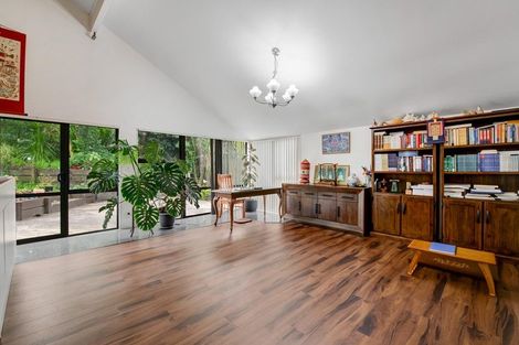 Photo of property in 30 Unsworth Drive, Unsworth Heights, Auckland, 0632