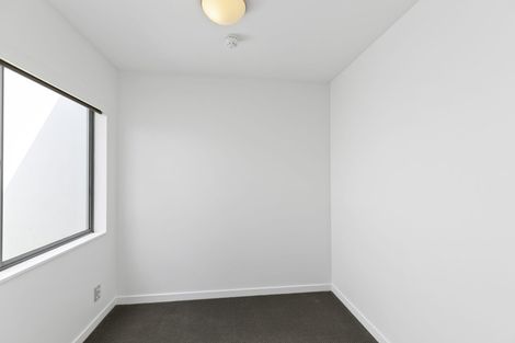 Photo of property in Montreaux Apartments, 10j/164 The Terrace, Wellington Central, Wellington, 6011