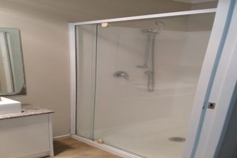 Photo of property in 1b Whitbourne Heights, Manurewa, Auckland, 2105