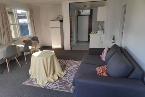 Photo of property in 114 Pacific Parade, Army Bay, Whangaparaoa, 0930