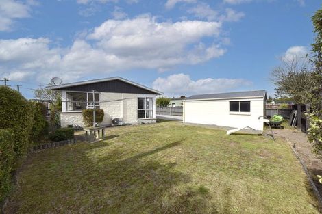 Photo of property in 13 Lenton Street, Aranui, Christchurch, 8061