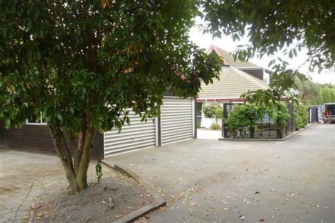 Photo of property in 415a Avonhead Road, Avonhead, Christchurch, 8042
