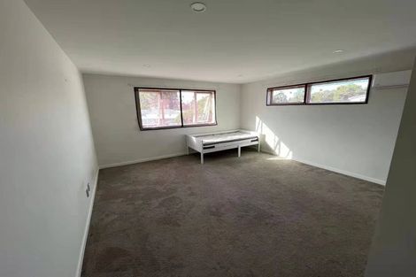 Photo of property in 22c Buscomb Avenue, Henderson, Auckland, 0610