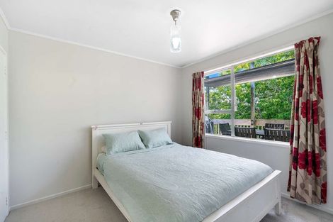 Photo of property in 10 Glucina Place, Glen Eden, Auckland, 0602