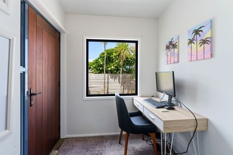 Photo of property in 2a Otaihanga Road, Paraparaumu Beach, Paraparaumu, 5032