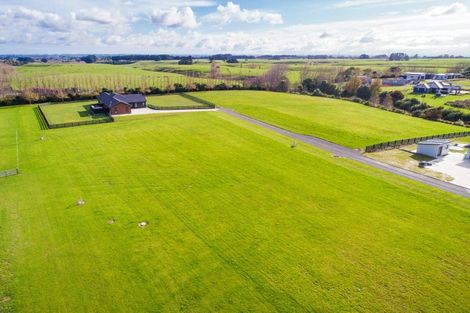 Photo of property in 75 Hartwell Drive, Kelvin Grove, Palmerston North, 4470