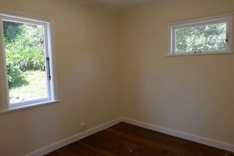 Photo of property in 21 Tiromoana Road, Raumati South, Paraparaumu, 5032