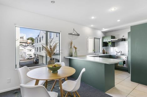 Photo of property in 6/142 Ghuznee Street, Te Aro, Wellington, 6011