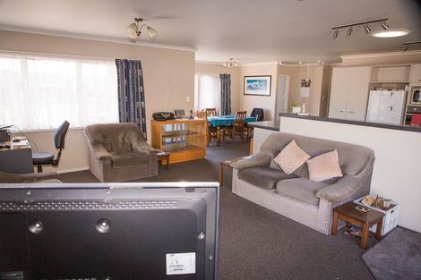 Photo of property in 48 Nelson Crescent, Wainuiomata, Lower Hutt, 5014