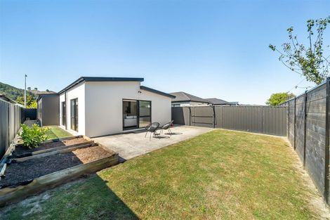 Photo of property in 34 Te Kaeaea Crescent, Wallaceville, Upper Hutt, 5018