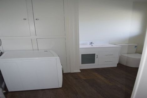 Photo of property in 7/7c Curletts Road, Sockburn, Christchurch, 8042