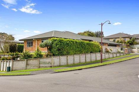 Photo of property in 1 Manukaka Heights, Hurdon, New Plymouth, 4310