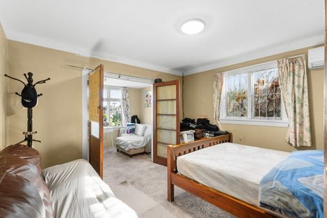 Photo of property in 10 Lake Terrace Road, Burwood, Christchurch, 8061
