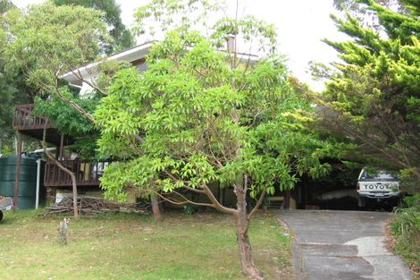 Photo of property in 33 Glencourt Place, Glenfield, Auckland, 0629