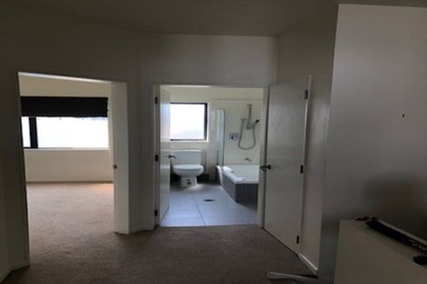 Photo of property in 11 Gordon Place, Newtown, Wellington, 6021