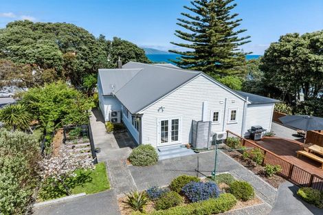 Photo of property in 1 Rosetta Road, Raumati South, Paraparaumu, 5032