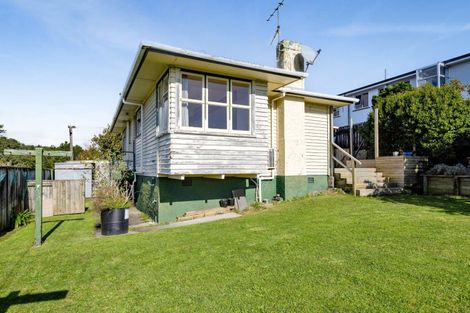 Photo of property in 5e Pembroke Street, Westown, New Plymouth, 4310