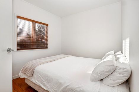 Photo of property in 15a Marine Parade, Mount Maunganui, 3116