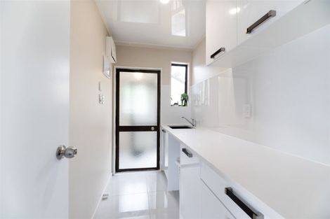 Photo of property in 33 Danube Lane, Glen Eden, Auckland, 0602