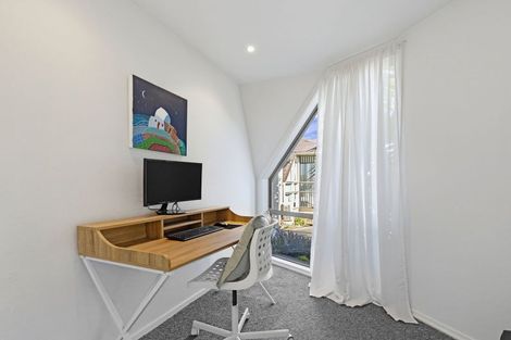 Photo of property in 2/280 Memorial Avenue, Burnside, Christchurch, 8053