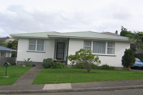 Photo of property in 7 Lomita Road, Johnsonville, Wellington, 6037