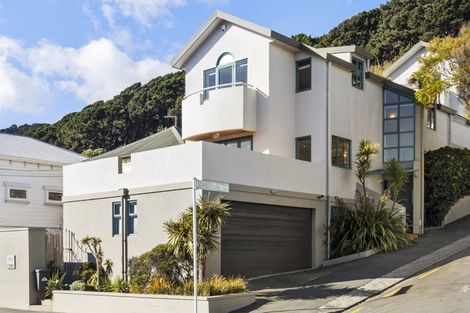 Photo of property in 107 Austin Street, Mount Victoria, Wellington, 6011
