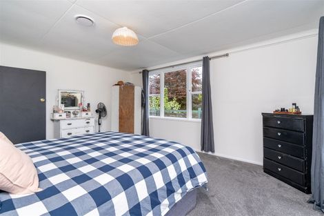 Photo of property in 18 Main Road, Owaka, 9535