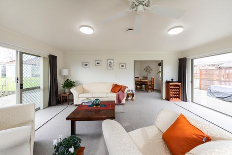 Photo of property in 63 Pacific Drive, Fitzherbert, Palmerston North, 4410