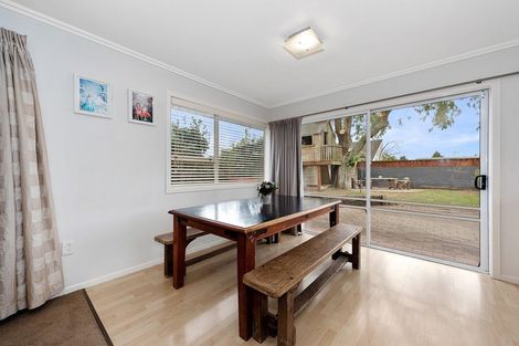 Photo of property in 27 Glen Lynne Avenue, Queenwood, Hamilton, 3210