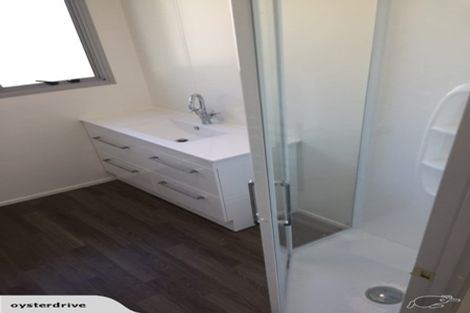 Photo of property in 7 Grenadine Place, Unsworth Heights, Auckland, 0632