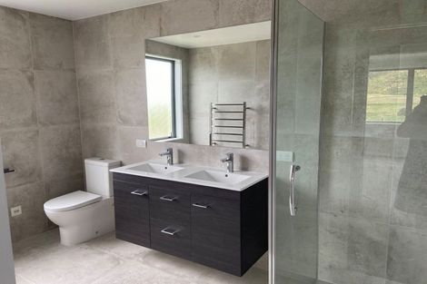 Photo of property in 131 Glenvar Ridge Road, Long Bay, Auckland, 0630